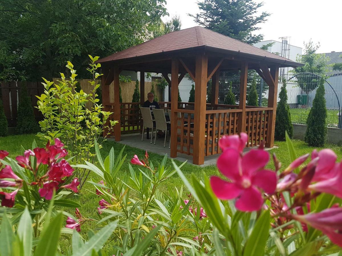 Villa Bellanova ไฮจ์ดุสโซบอสโล ภายนอก รูปภาพ