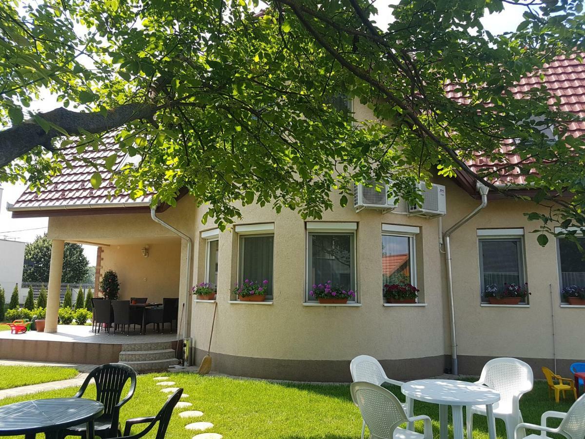 Villa Bellanova ไฮจ์ดุสโซบอสโล ภายนอก รูปภาพ